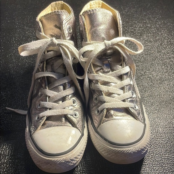 Converse Silver White Sneakers Classic Design - Picture 1 of 8